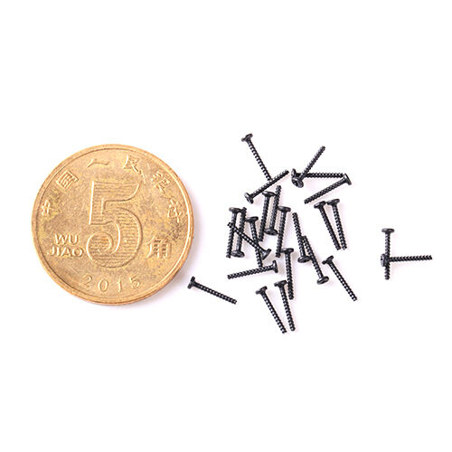 Grade 8 Titanium Micro Screw M0.5-M3.0 avec 15 jours de livraison et MOQ de 100000 pièces pour les drones et l'aérospatiale