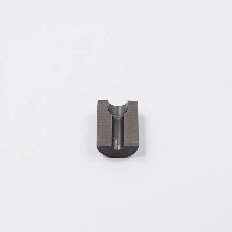 Le carbure de tungstène est coulé à froid Performance de haute précision pour la production de masse Demandes d'applications Fasteners roulements Composants automobiles Longue durée de vie