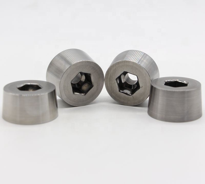 Des matrices de formage de noix personnalisables pour le dessin et l'extrusion à haute performance dans diverses industries